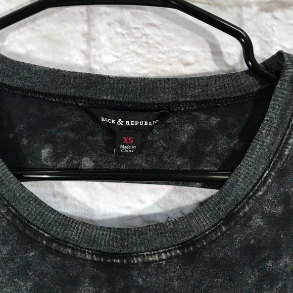 Rock & Republic ripped T. With fringe. EUC - Picture 6 of 6